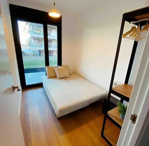 En Edificio Nuevo Con Piscina Appartement Portonovo