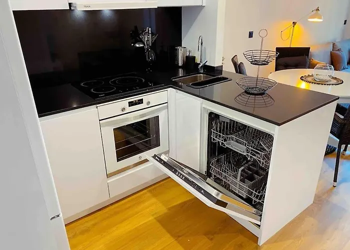 En Edificio Nuevo Con Piscina * Portonovo