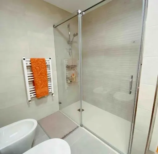 En Edificio Nuevo Con Piscina Portonovo