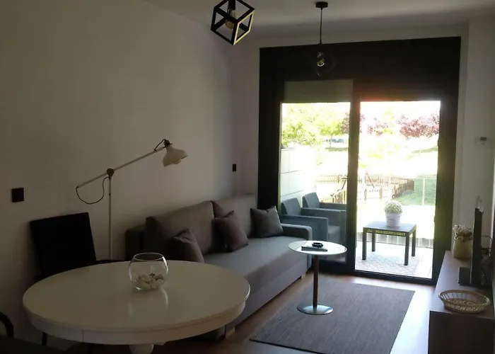 En Edificio Nuevo Con Piscina Appartement Portonovo